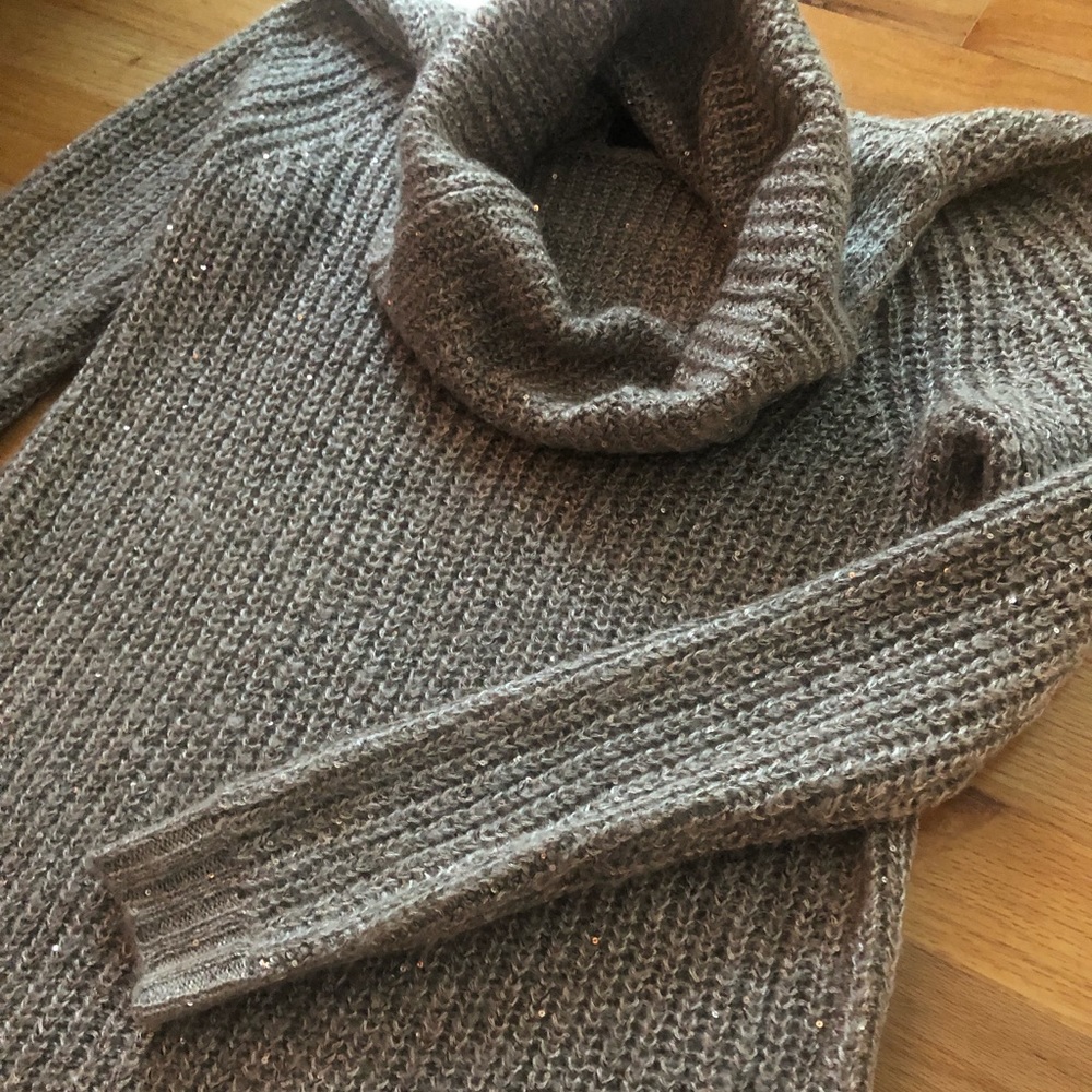 Target/Mossimo gold cowl neck knit sweater. Sz XL
